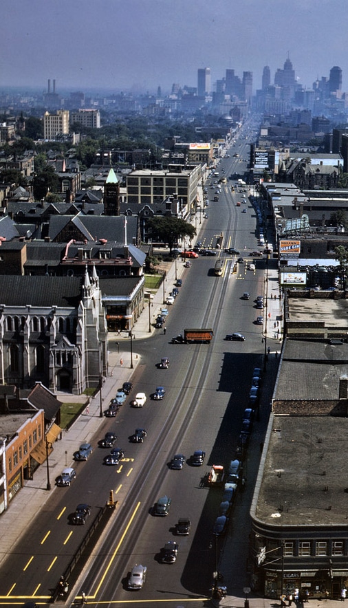 Long-Road-in-Detroit