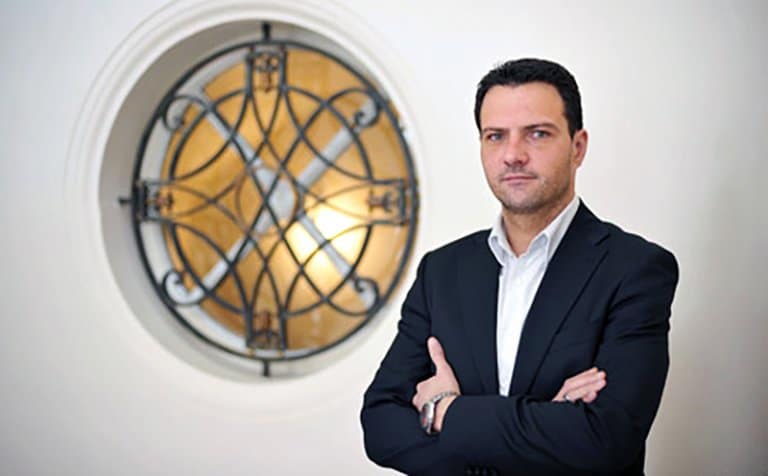 Five Business Lessons From the Poorest Person in the World