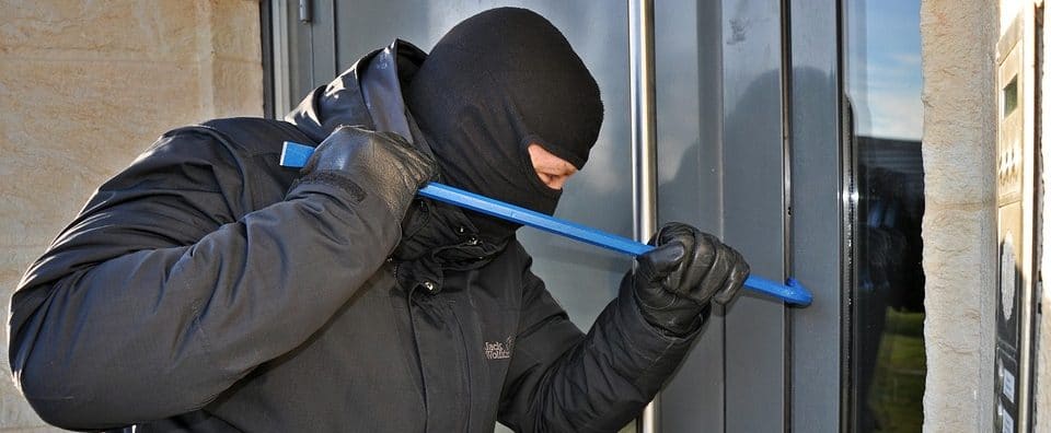 Burglar with mask