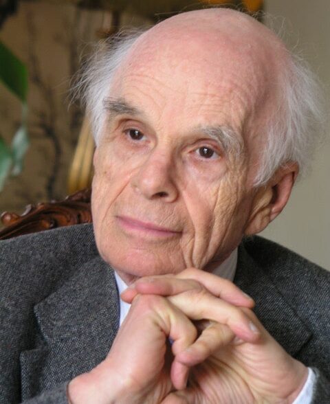 Portrait photo of Professor Ervin Laszlo